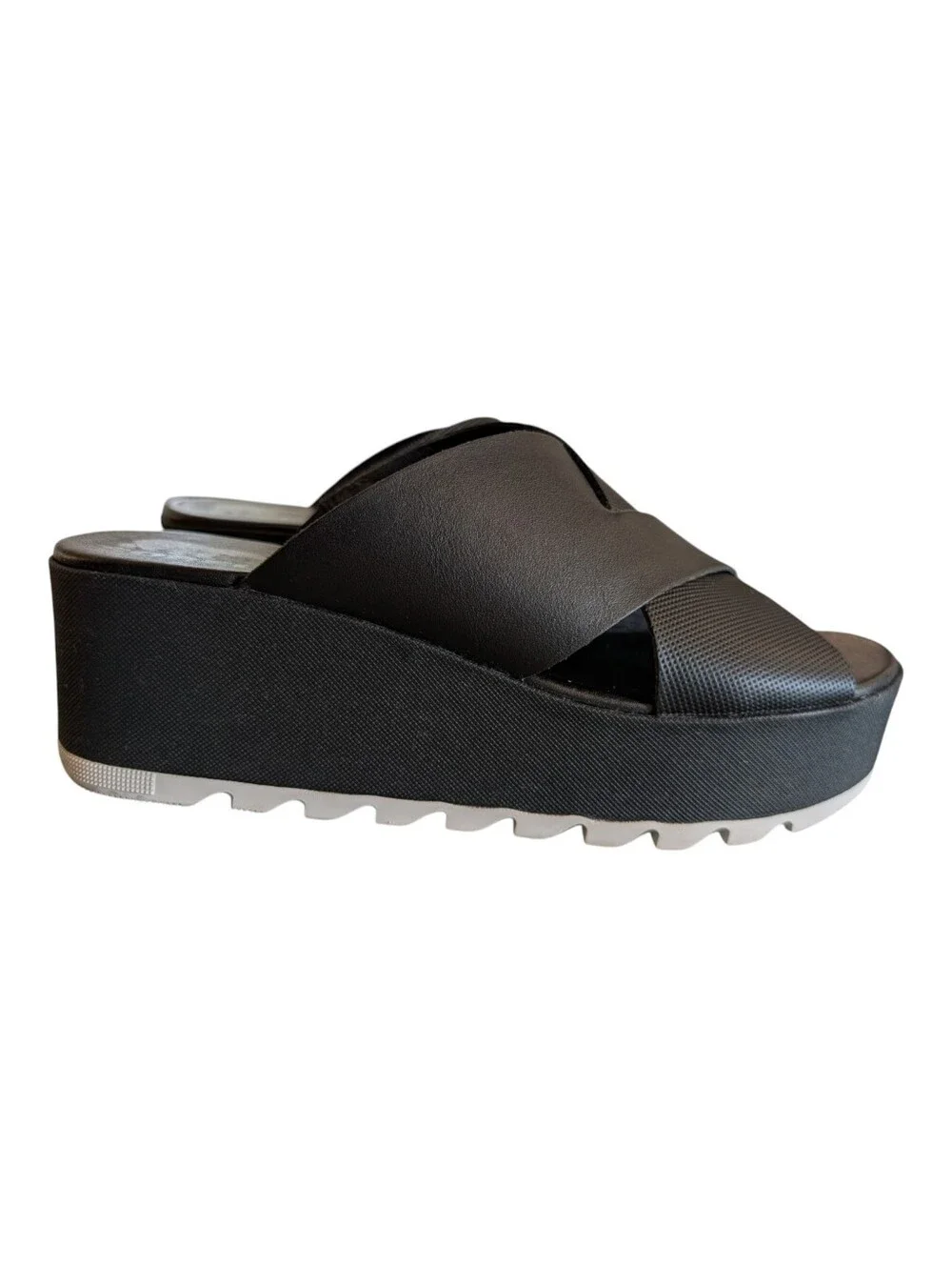 Sorel chic platform